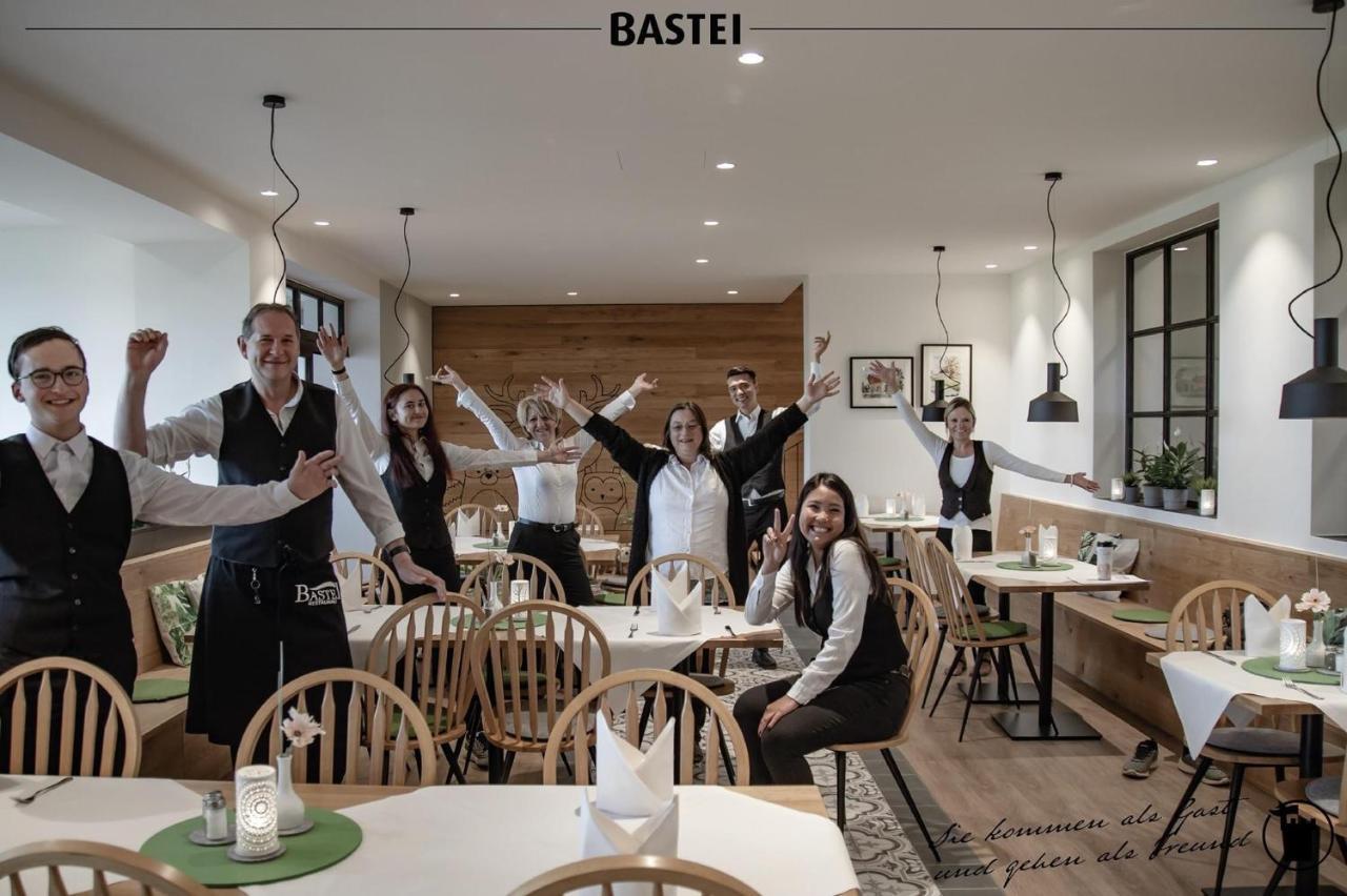 Hotel Bastei Muehldorf am Inn Bagian luar foto