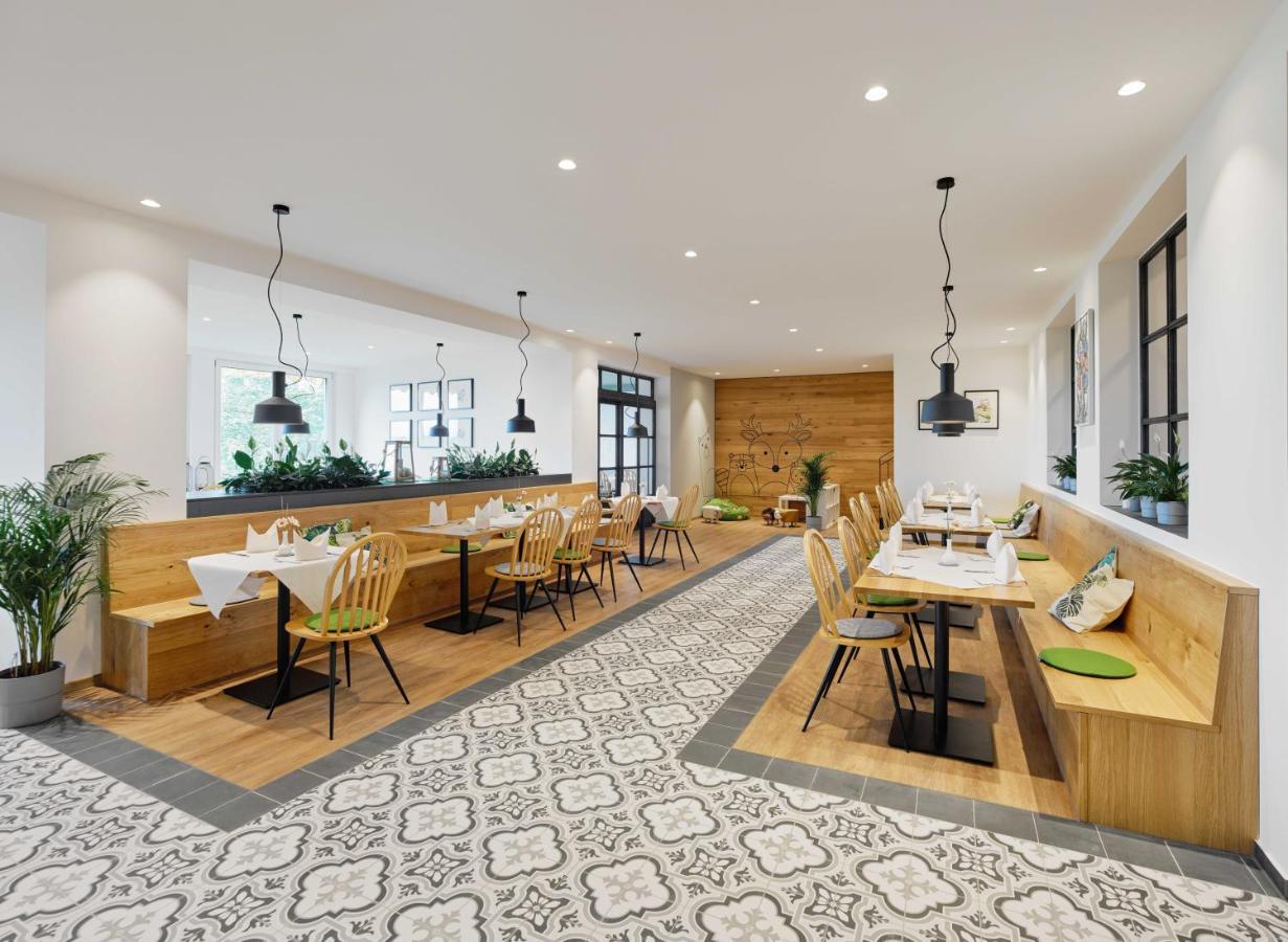Hotel Bastei Muehldorf am Inn Bagian luar foto